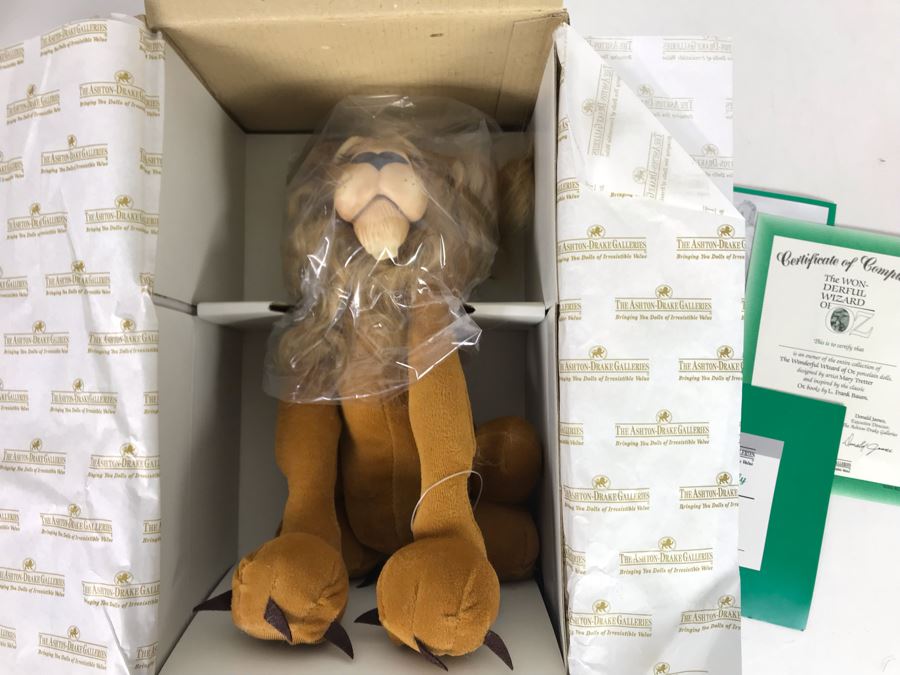 New In Box Ashton-Drake Galleries 'The Cowardly Lion' Doll From The Wonderful Wizard Of Oz Designed By Mary Tretter 11'H [Photo 2]