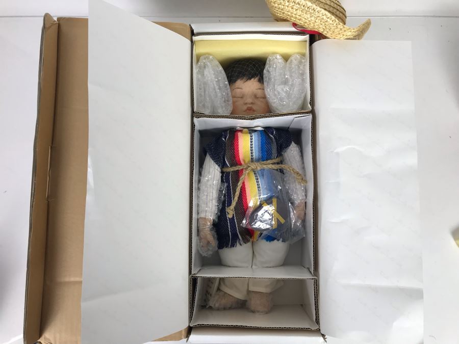 New In Box Danbury Mint Pablo Doll By Nancy Leslie 16'H [Photo 2]