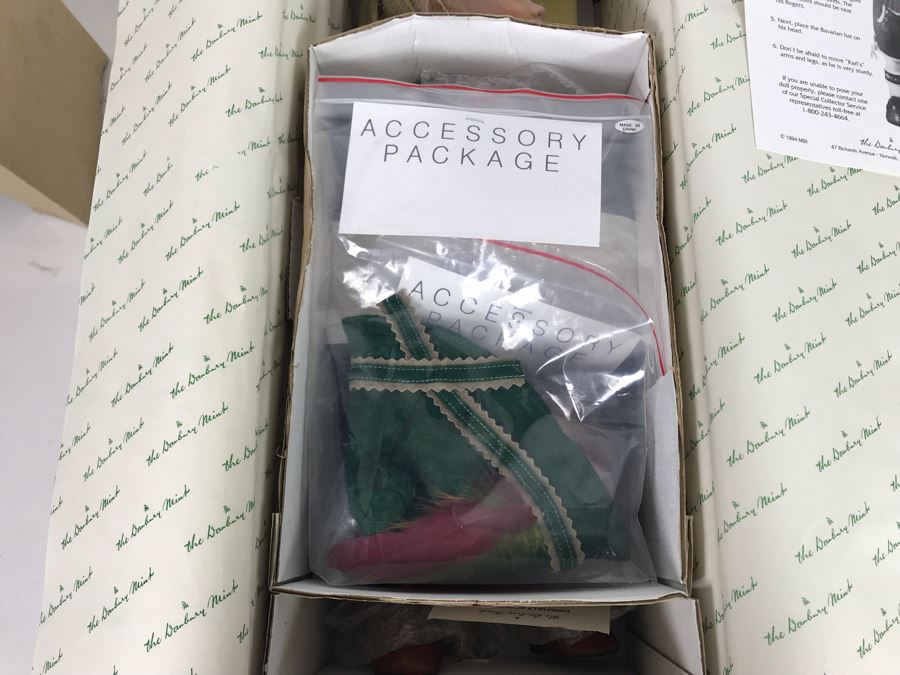New In Box Danbury Mint Karl Doll 17'H [Photo 5]