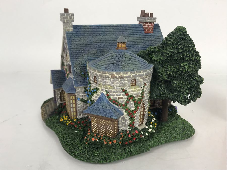 Thomas Kinkade Hawthorne Lamplight Manor Lighted Village Sculpture Figurine (Missing Electric Light Cord) [Photo 3]