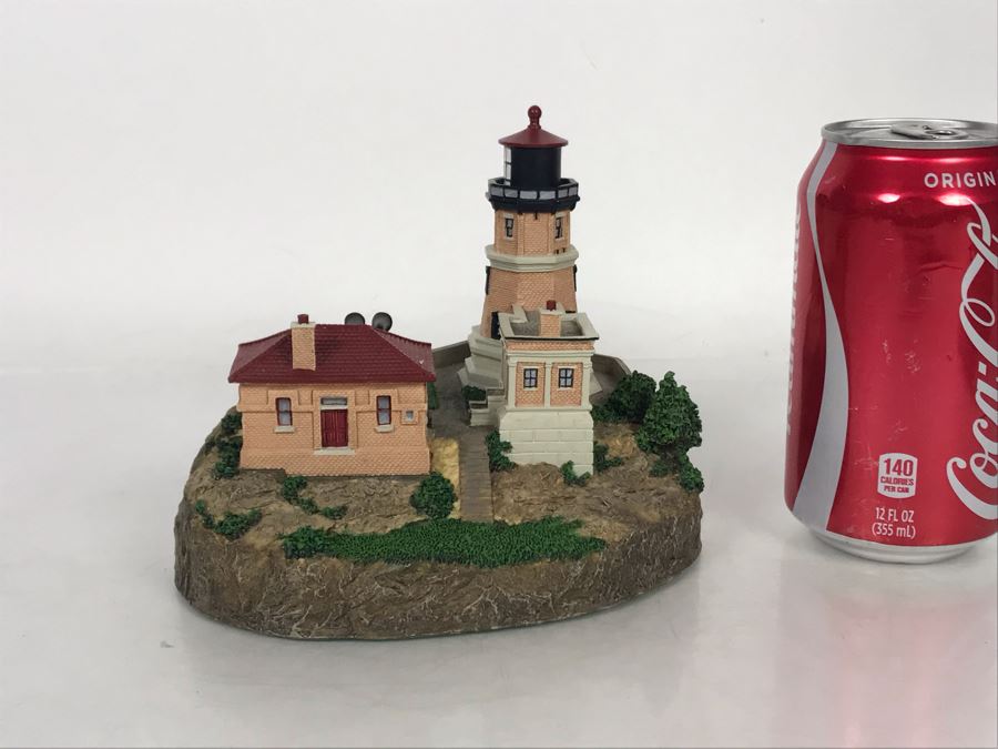 Danbury Mint Split Rock Lighthouse Split Rock State Park, Minnesota Sculpture Figurine [Photo 2]
