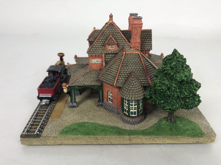 Danbury Mint The Illinois Pullman Station Historic Railroad Station Sculpture Figurine [Photo 6]