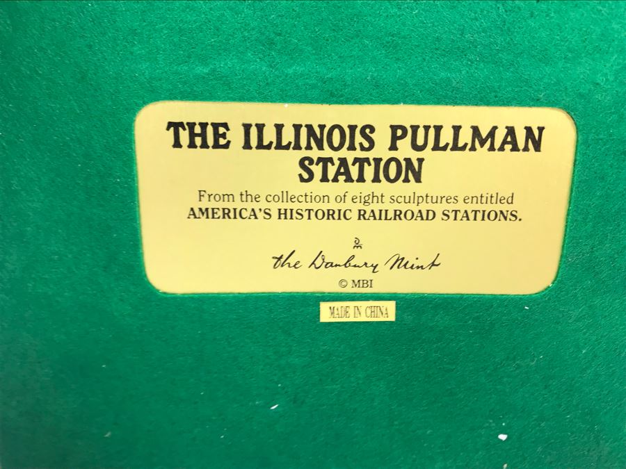 Danbury Mint The Illinois Pullman Station Historic Railroad Station Sculpture Figurine [Photo 8]
