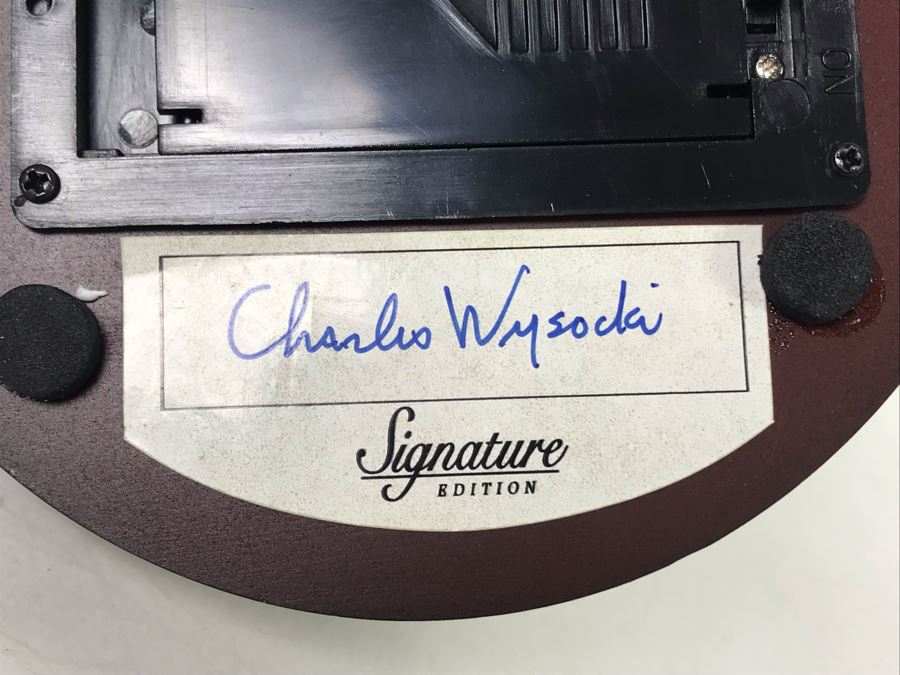 Signed Charles Wysocki Hawthorne Village Lighting The Way Home Lighthouse Sculpture Figurine [Photo 10]