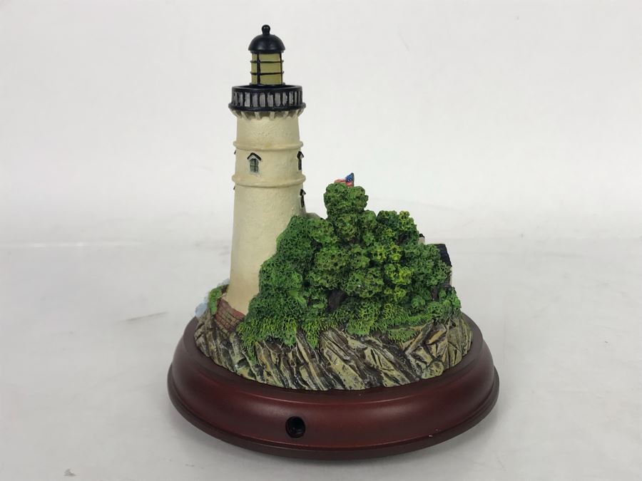 Signed Charles Wysocki Hawthorne Village Lighting The Way Home Lighthouse Sculpture Figurine [Photo 5]