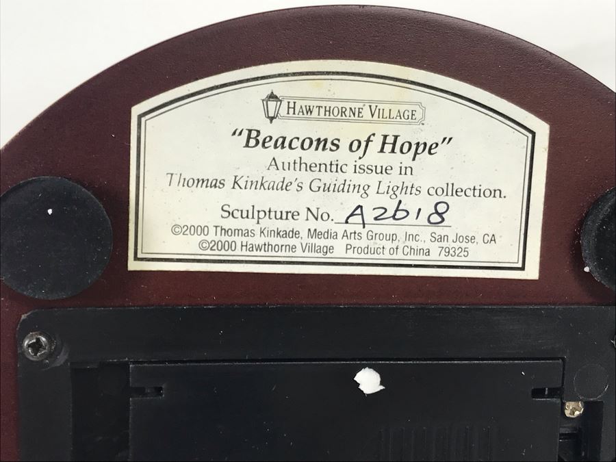 Thomas Kinkade Hawthorne Village Beacons Of Hope Lighthouse Sculpture Figurine [Photo 8]