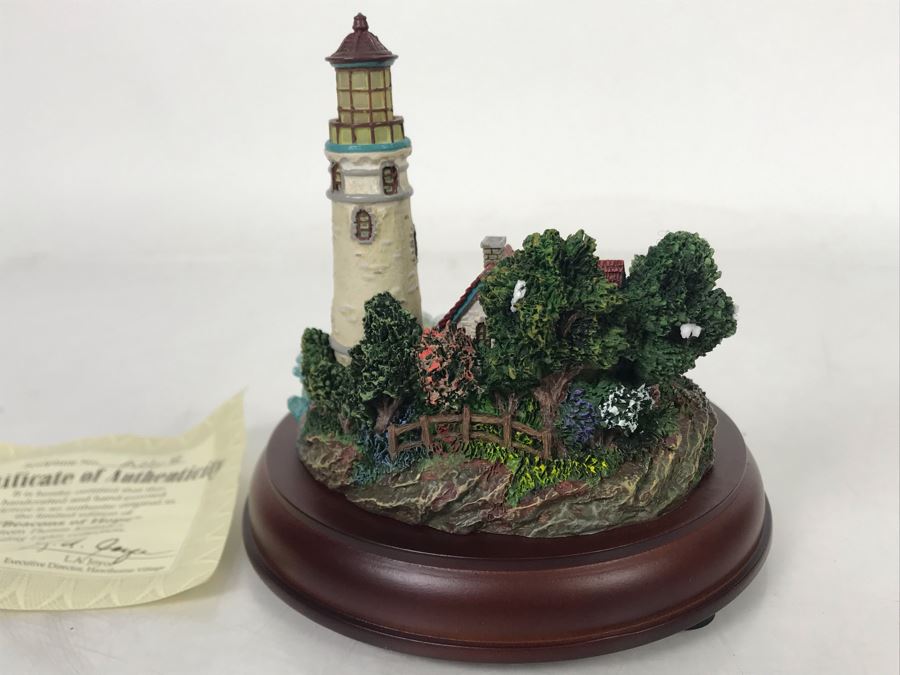 Thomas Kinkade Hawthorne Village Beacons Of Hope Lighthouse Sculpture Figurine [Photo 5]
