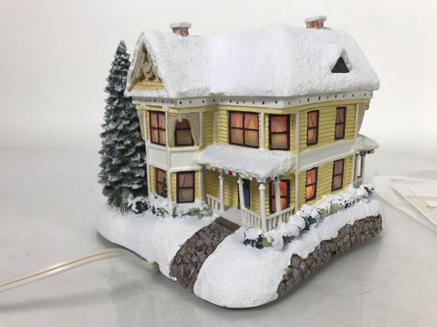 Thomas Kinkade Hawthorne Village Victorian Homestead Lighted Village Sculpture Figurine [Photo 7]