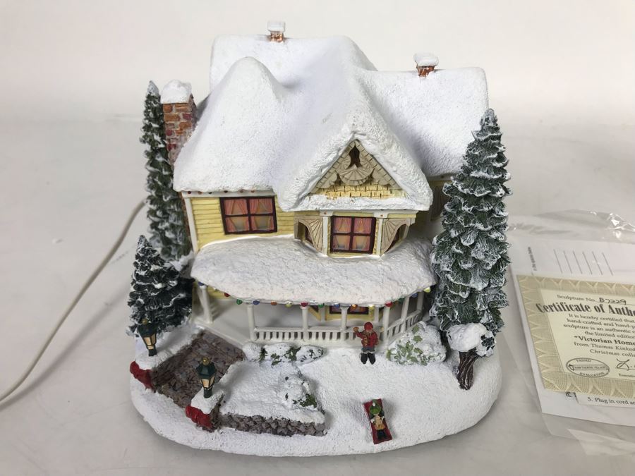 Thomas Kinkade Hawthorne Village Victorian Homestead Lighted Village Sculpture Figurine [Photo 4]