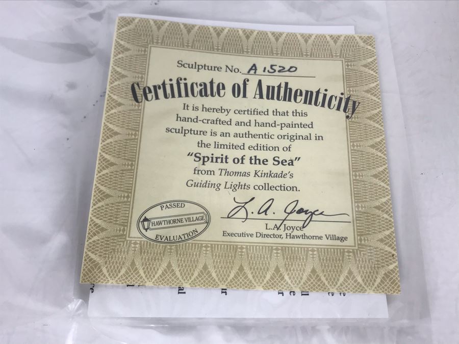 Thomas Kinkade Hawthorne Village Spirit Of The Sea Lighthouse Sculpture Figurine [Photo 9]