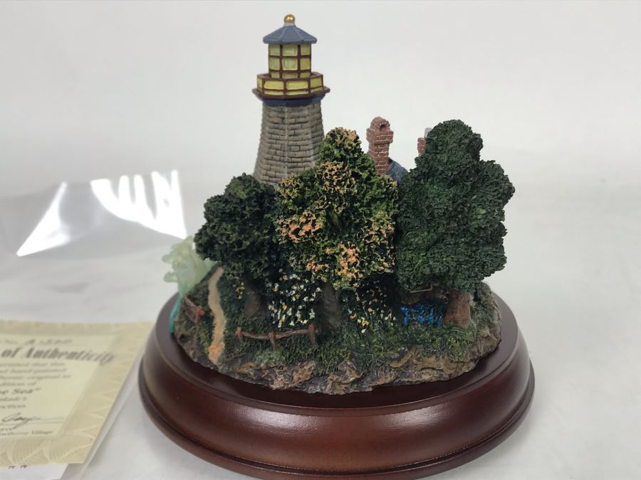 Thomas Kinkade Hawthorne Village Spirit Of The Sea Lighthouse Sculpture Figurine [Photo 6]