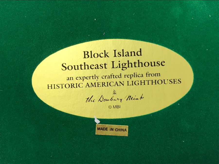 Danbury Mint Block Island Southeast Lighthouse Sculpture Figurine [Photo 8]