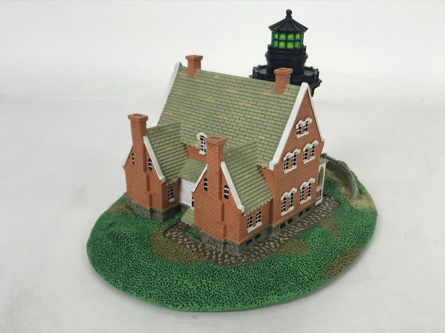 Danbury Mint Block Island Southeast Lighthouse Sculpture Figurine [Photo 5]