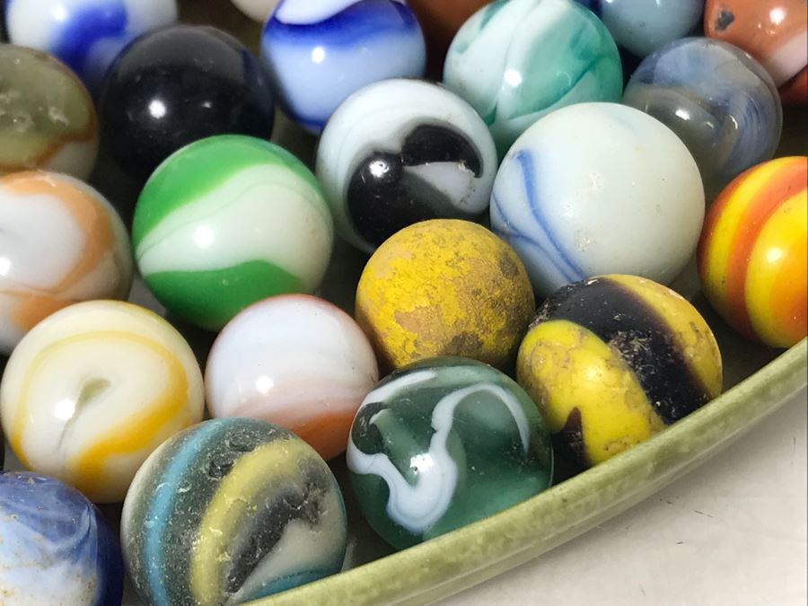 Tray Filled With Vintage Glass Marbles 10'R - See Photos [Photo 5]