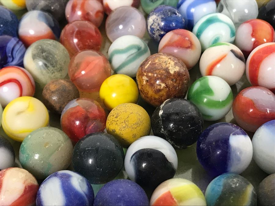 Tray Filled With Vintage Glass Marbles 10'R - See Photos [Photo 9]