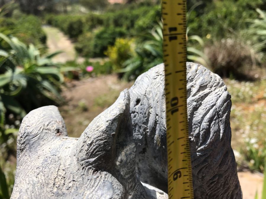 Cement Squirrel Garden Sculpture Statuary [Photo 5]