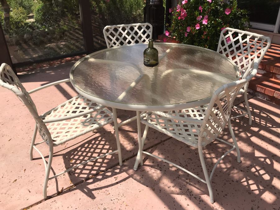 Vintage Brown Jordan Luxury Outdoor Furniture Tamiami Patio Set With 4'R Table And (4) Chairs [Photo 3]