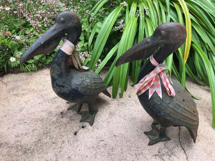 Pair Of Metal Pelican Garden Statuary Sculptures 12W X 16H [Photo 3]