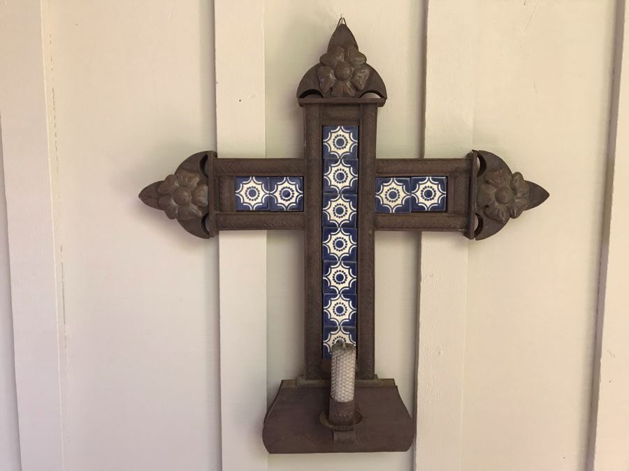 Metal Painted Tile Cross Candle Holder 23W X 25H [Photo 1]