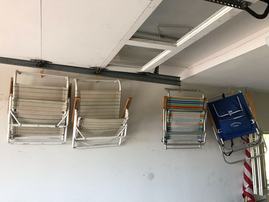 Set Of (4) Beach Chairs [Photo 4]