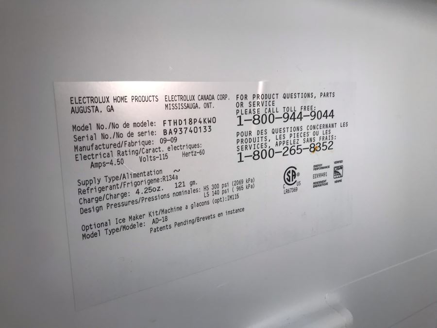 Frigidaire Refrigerator Fridge Model FTHD18P4KWO 30W X 30D X 66H [Photo 10]