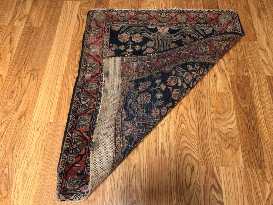 Small Antique Persian Rug 24.5 X 29.5 [Photo 4]