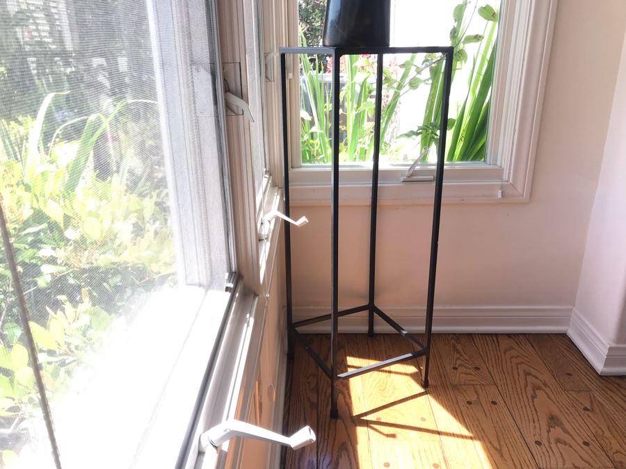 Metal Sculpture Stand 12 X 12 X 36H [Photo 3]