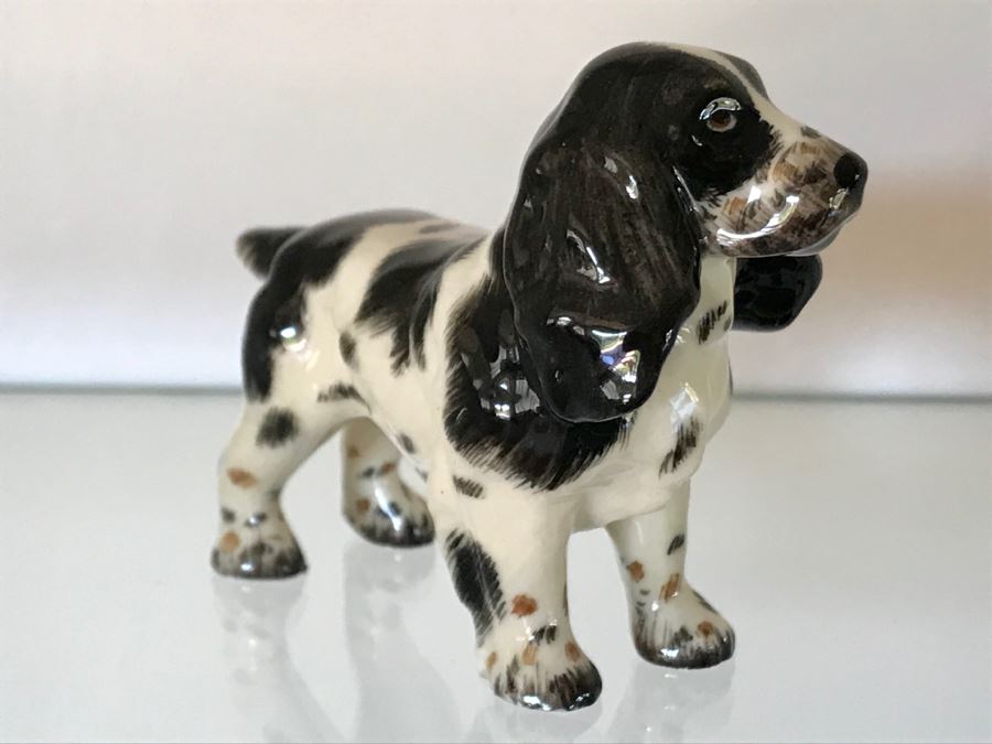 Small Signed Dog Figurine 4W [Photo 3]