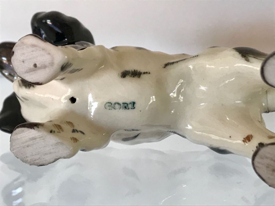 Small Signed Dog Figurine 4W [Photo 5]