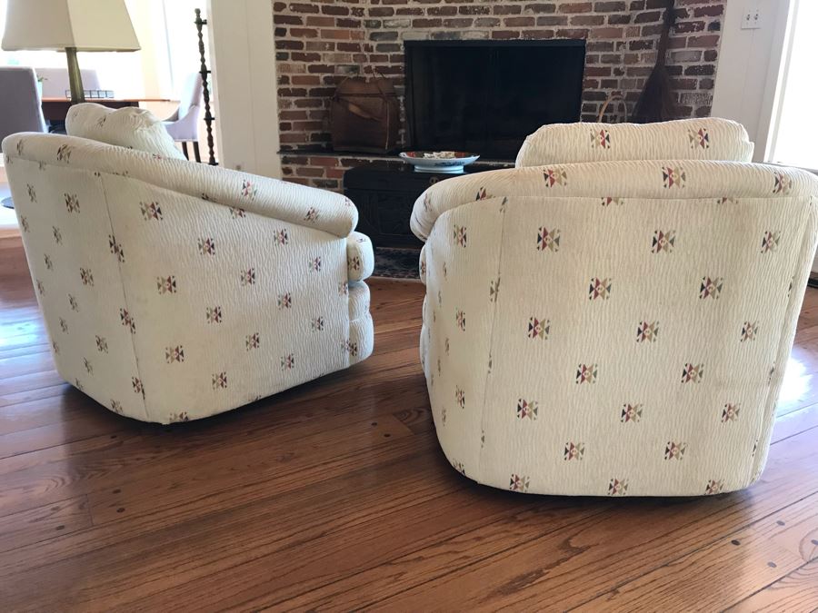 Pair Of Nicely Upholstered Swivel Armchairs [Photo 5]