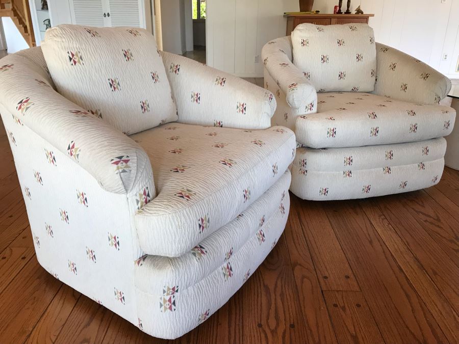 Pair Of Nicely Upholstered Swivel Armchairs [Photo 2]