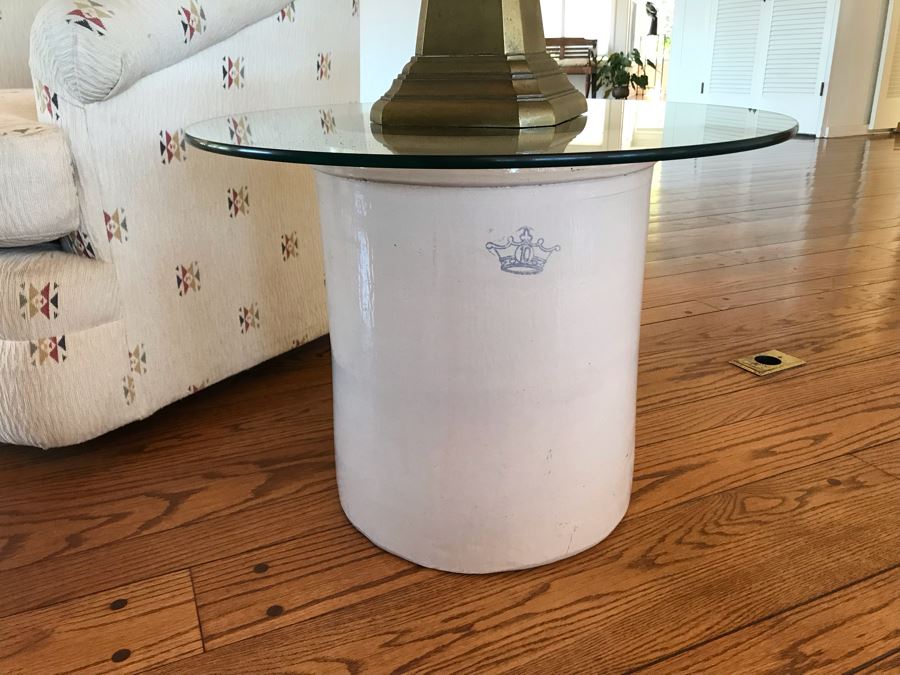 Large Vintage Robinson Ransbottom 10 Gallon Crock Pot With Round Glass Top Table [Photo 2]