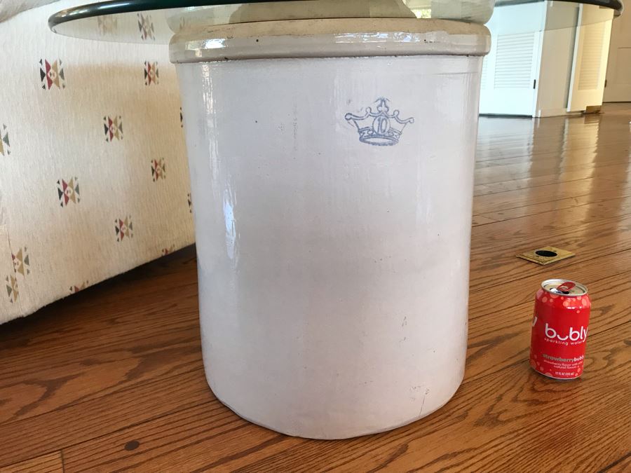 Large Vintage Robinson Ransbottom 10 Gallon Crock Pot With Round Glass Top Table [Photo 3]
