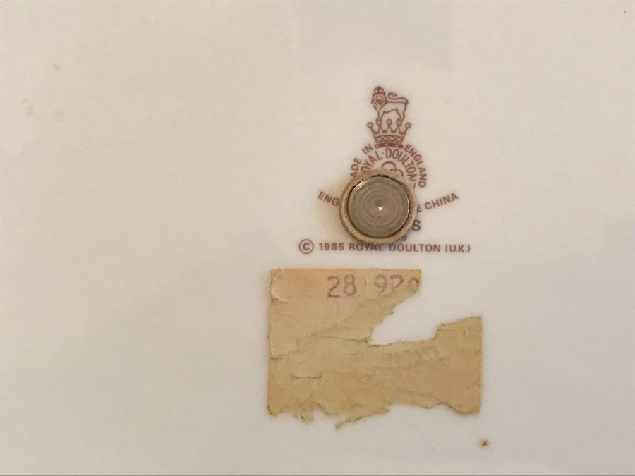 Royal Doulton Handled Serving Plate 10.5R [Photo 3]