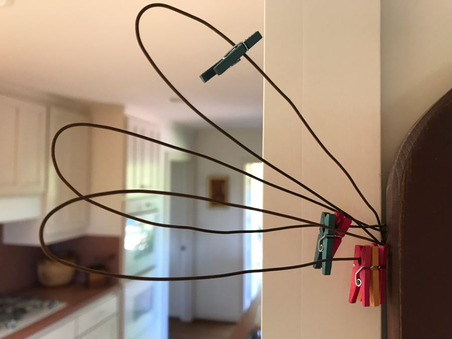 Whimsical Key / Notes Holder 17W X 17H [Photo 4]