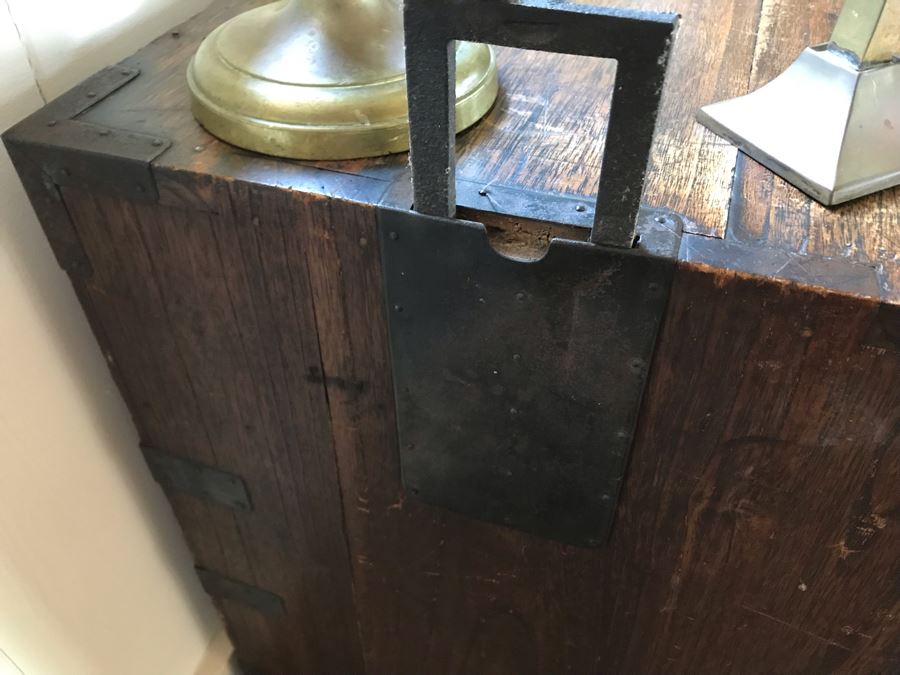 Vintage Campaign Chest Of Drawers 3-Drawer Dresser Trunk With Recessed Metal Handles On Both Sides 37W X 17D X 22.5H - See Photos [Photo 4]