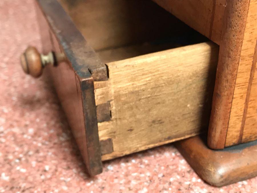 Antique Coffee Grinder 6W X 10H [Photo 8]