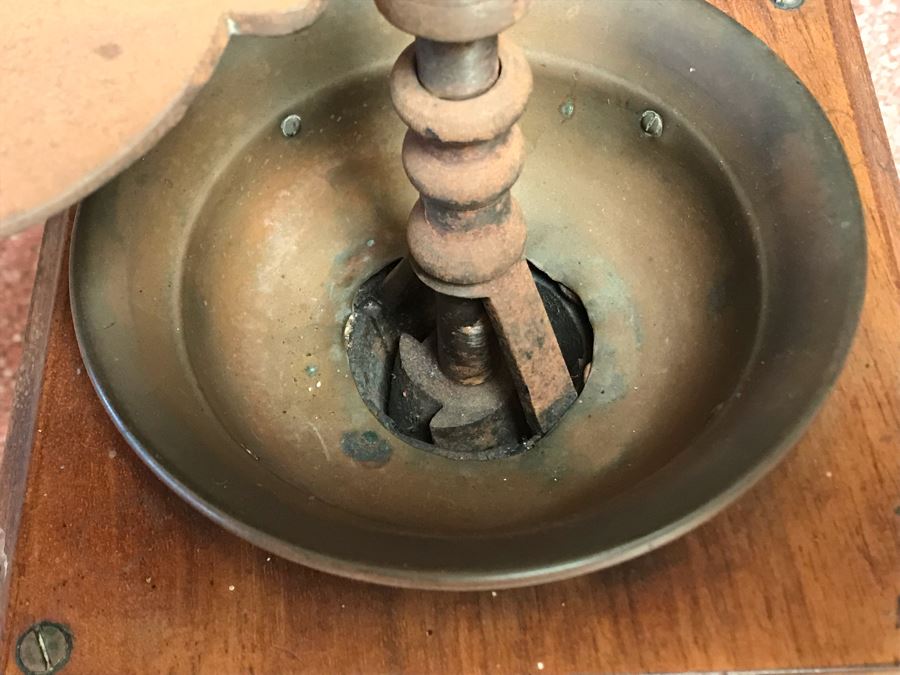 Antique Coffee Grinder 6W X 10H [Photo 5]