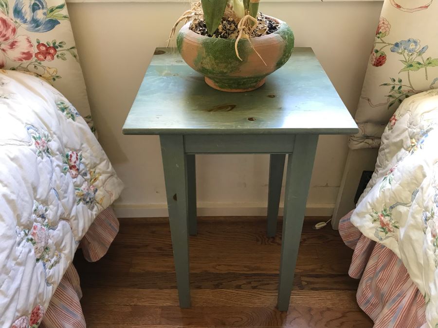 Shabby Chic Sea Green Side Table 16W X 16D X 25.5H [Photo 2]