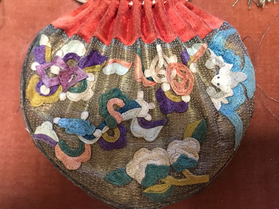 Framed Antique Chinese Silk Purse Pouch Frame Measures 11W X 16H [Photo 8]