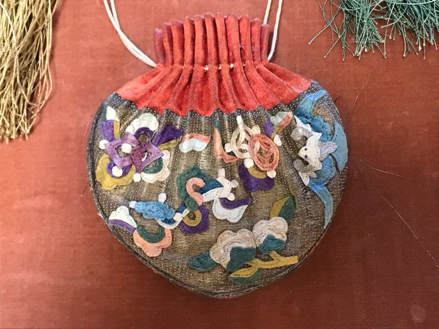 Framed Antique Chinese Silk Purse Pouch Frame Measures 11W X 16H [Photo 3]