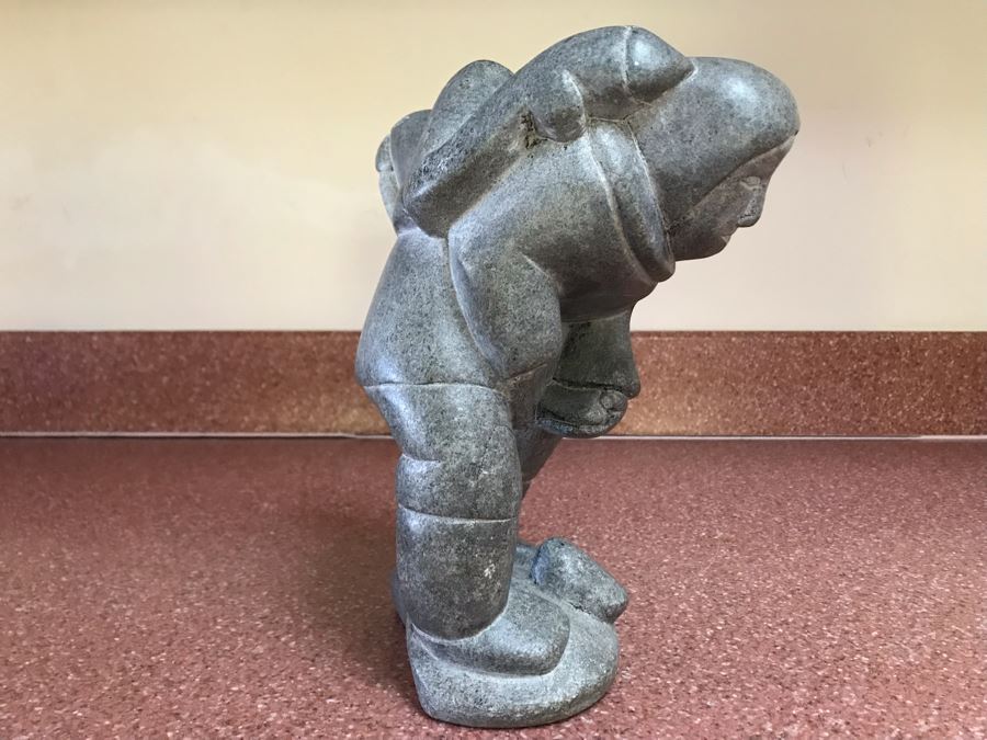 Impressive Carved Inuit Soapstone Eskimo Art By Tanih Qumaluk Canada 7.5W X 6D X 9H [Photo 8]