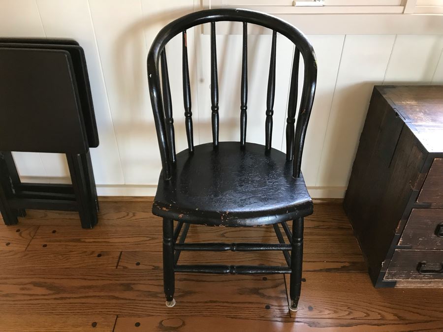 Vintage Black Wooden Side Chair [Photo 2]