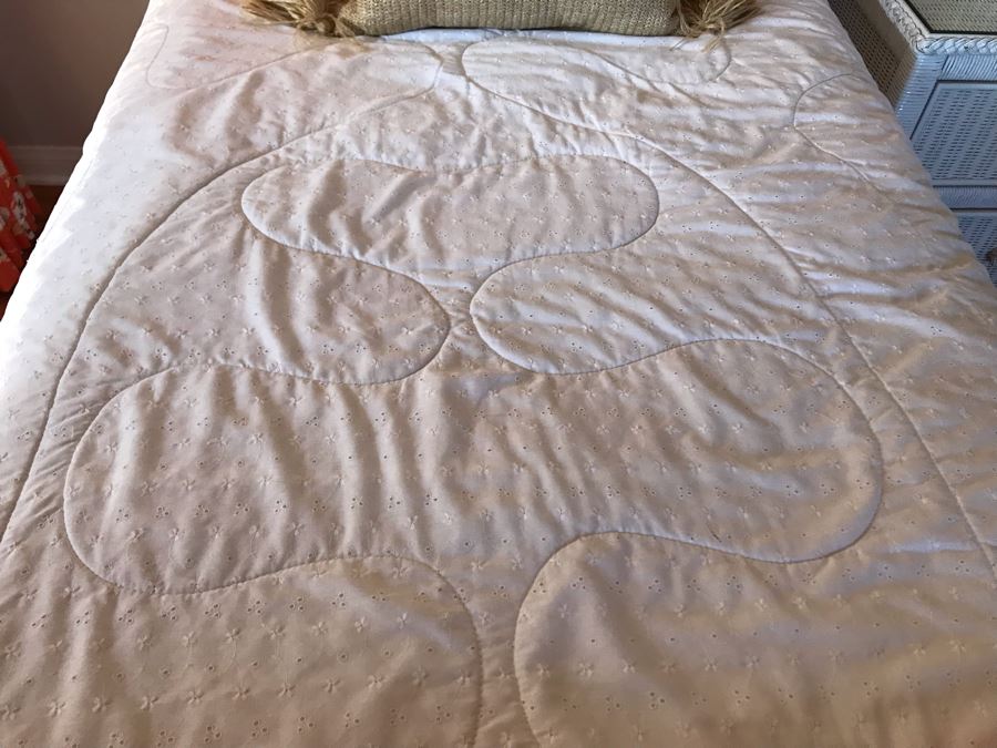 Pair Of Wicker Headboards With Metal Frames, Bedding, Throw Pillows, Mattresses And Boxsprings Included [Photo 7]