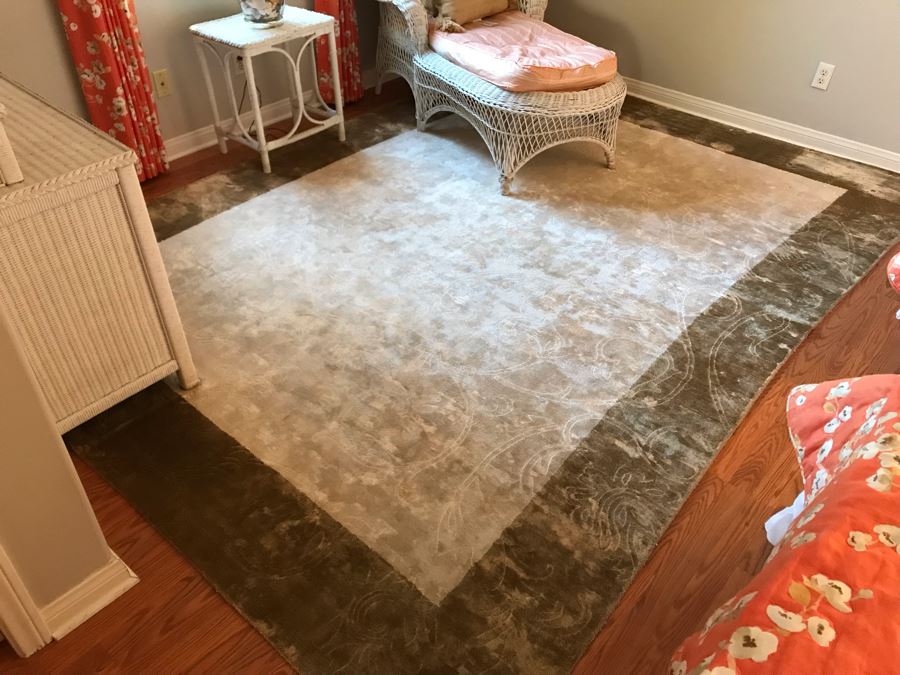Area Rug 96 X 132 [Photo 2]