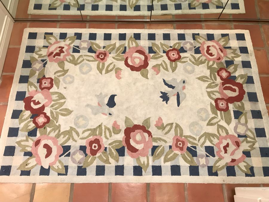 Hooked Rug With Birds And Flowers 43 X 67