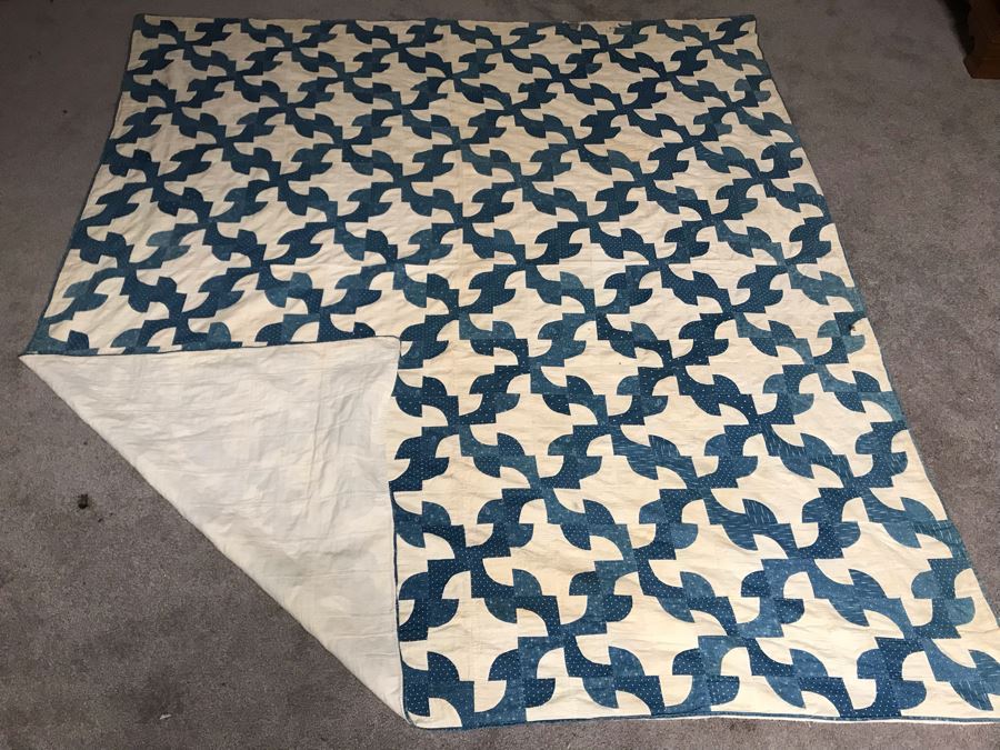 JUST ADDED - Vintage Quilt 70 X 79 [Photo 5]