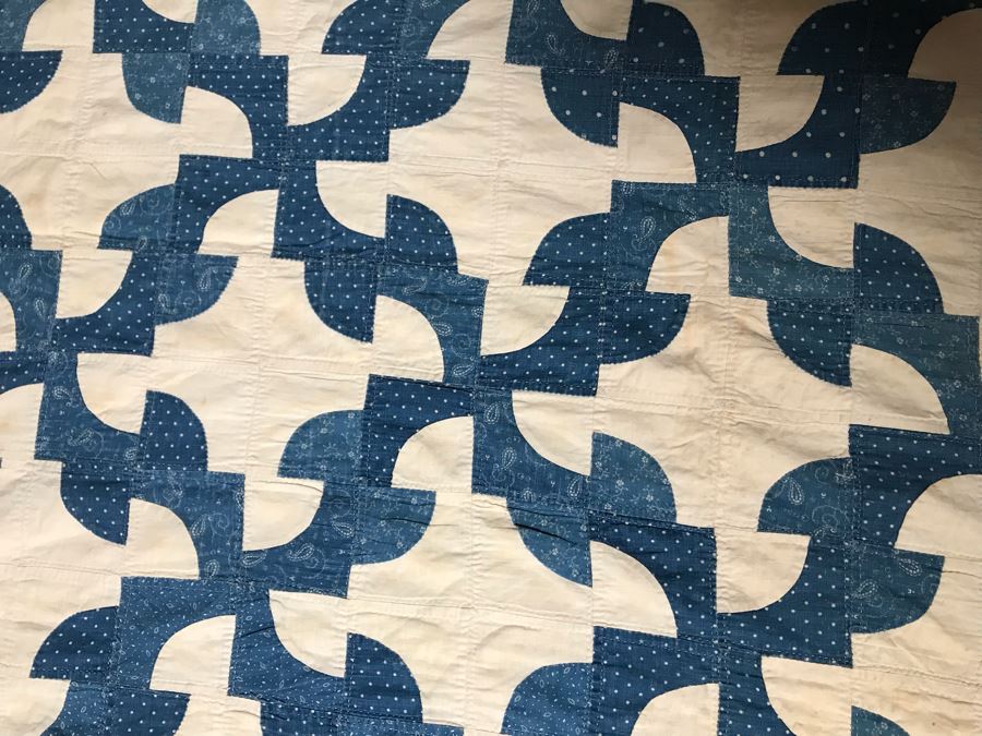 JUST ADDED - Vintage Quilt 70 X 79 [Photo 3]