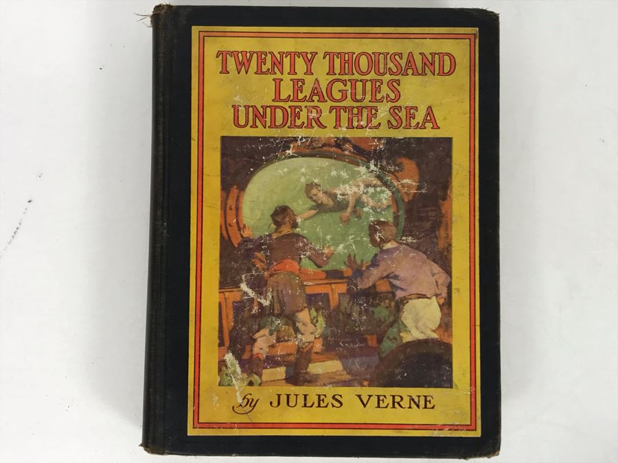 JUST ADDED - Vintage 1933 Book Twenty Thousand Leagues Under The Sea By Jules Verne [Photo 1]