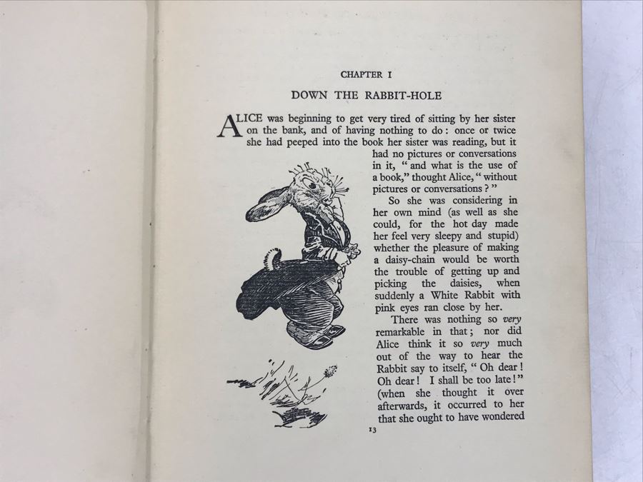JUST ADDED - Alice In Wonderland And Through The Looking Glass Book By Lewis Carroll Illustrated By Harry Rountree [Photo 10]